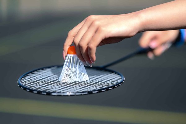 Comment réserver des terrains de Padel et Badminton à Lyon ?